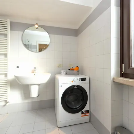 Apartment Mgh - *